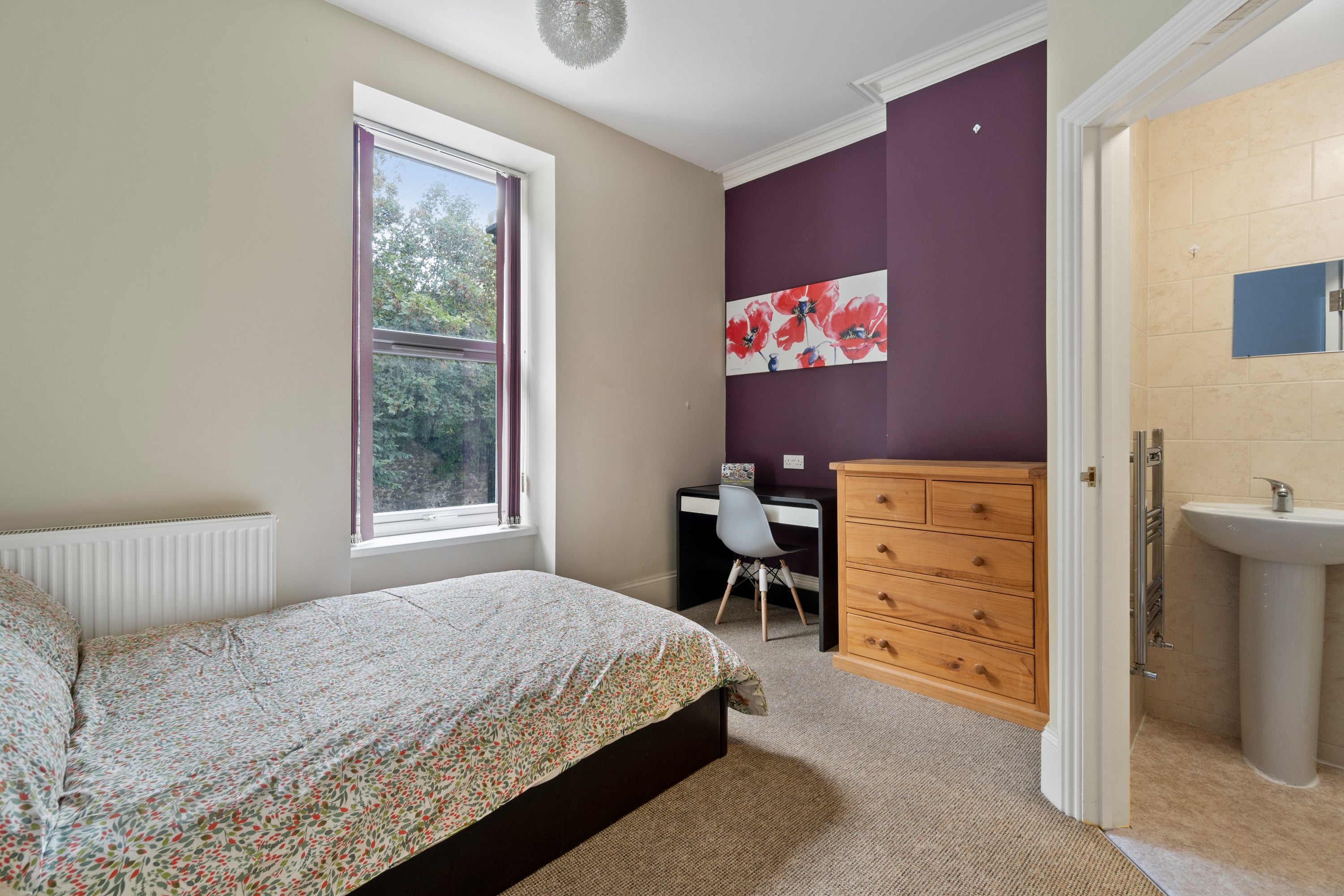 Room Houndiscombe Road in Plymouth