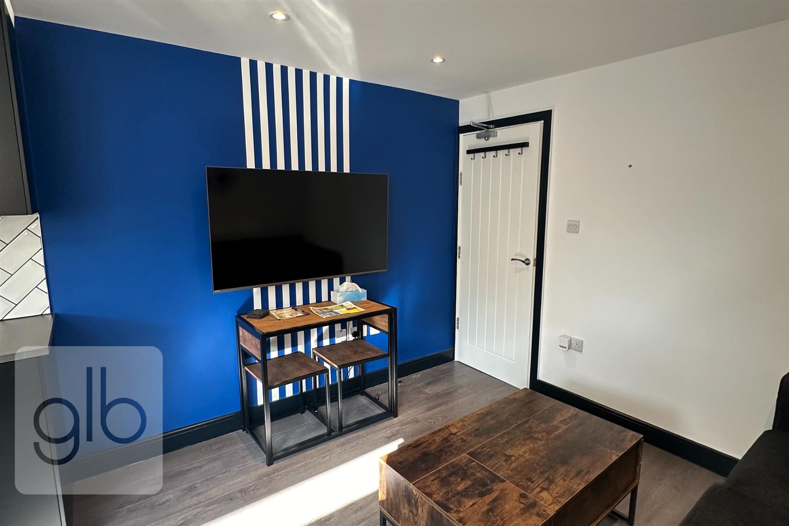 Room Oxford Street in Coventry