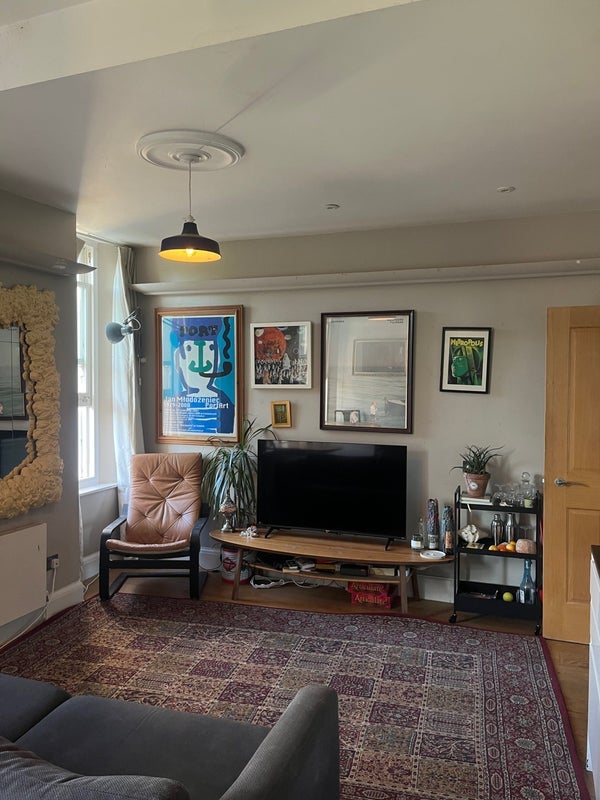 Room Kelvin Road in Greater London