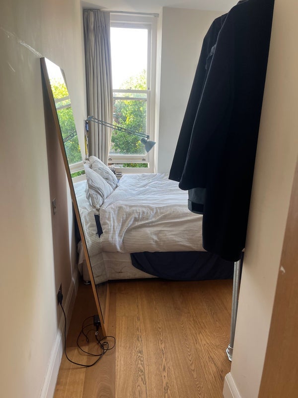 Room Kelvin Road in Greater London
