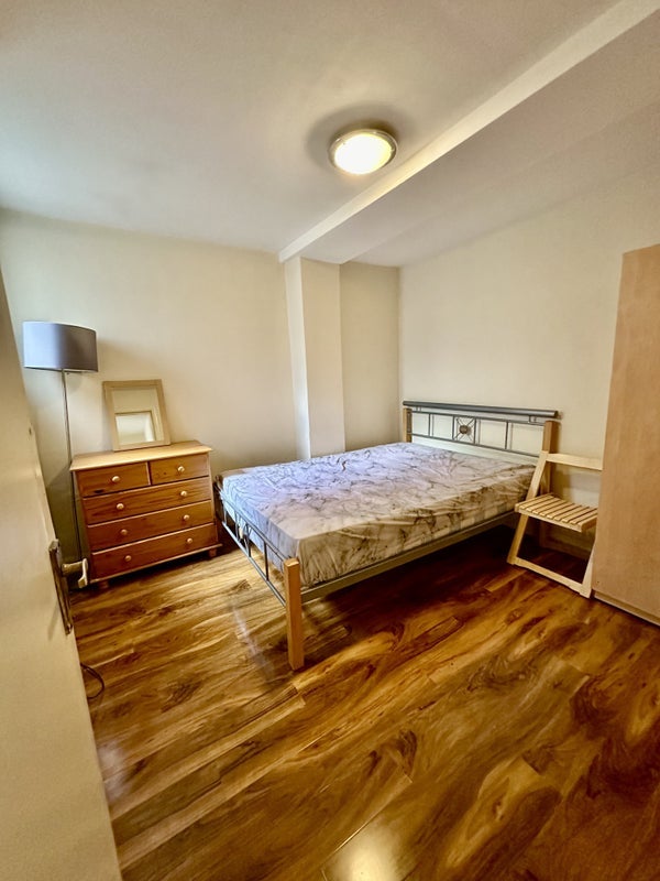 Room Hammersmith Grove in Greater London