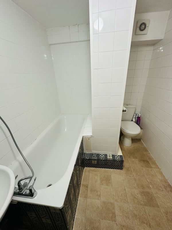 Room Hammersmith Grove in Greater London
