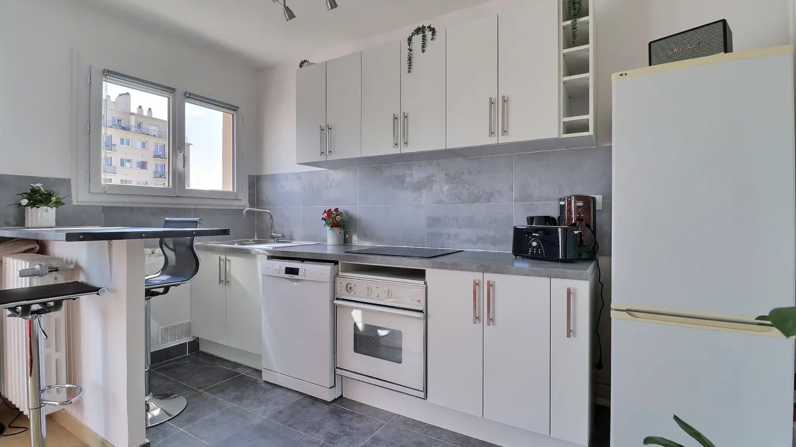 Flat Rue Alphand in Paris