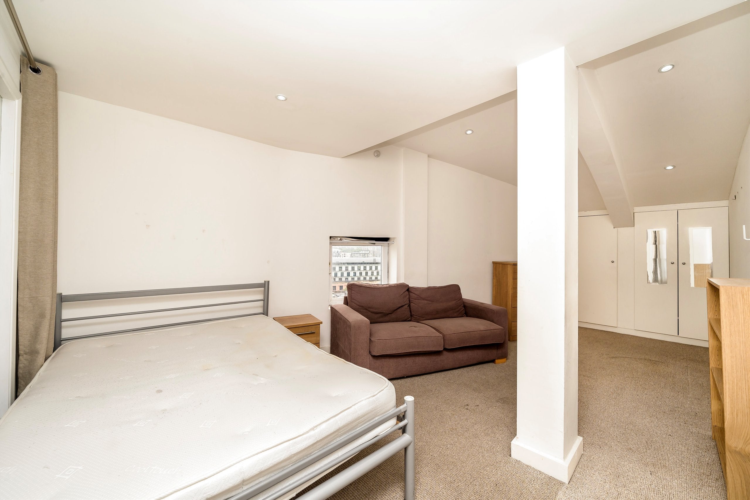 Flat Calderwood Street in Greater London