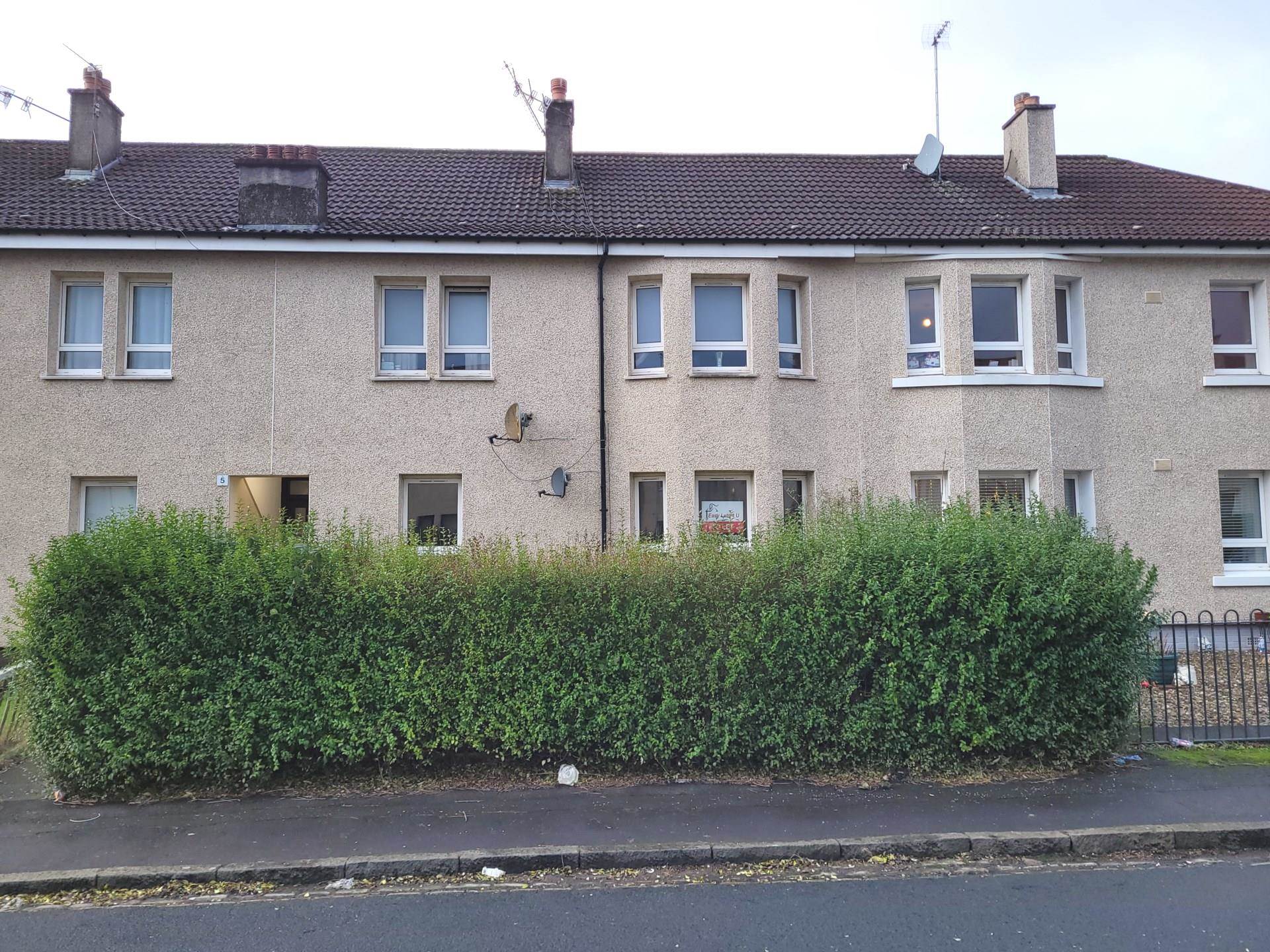 Flat Schaw Road in Paisley