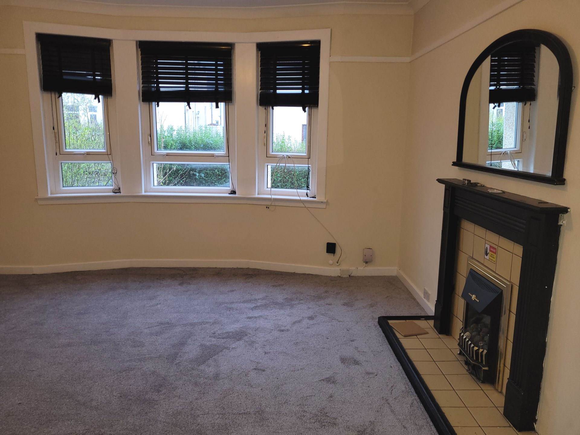 Flat Schaw Road in Paisley