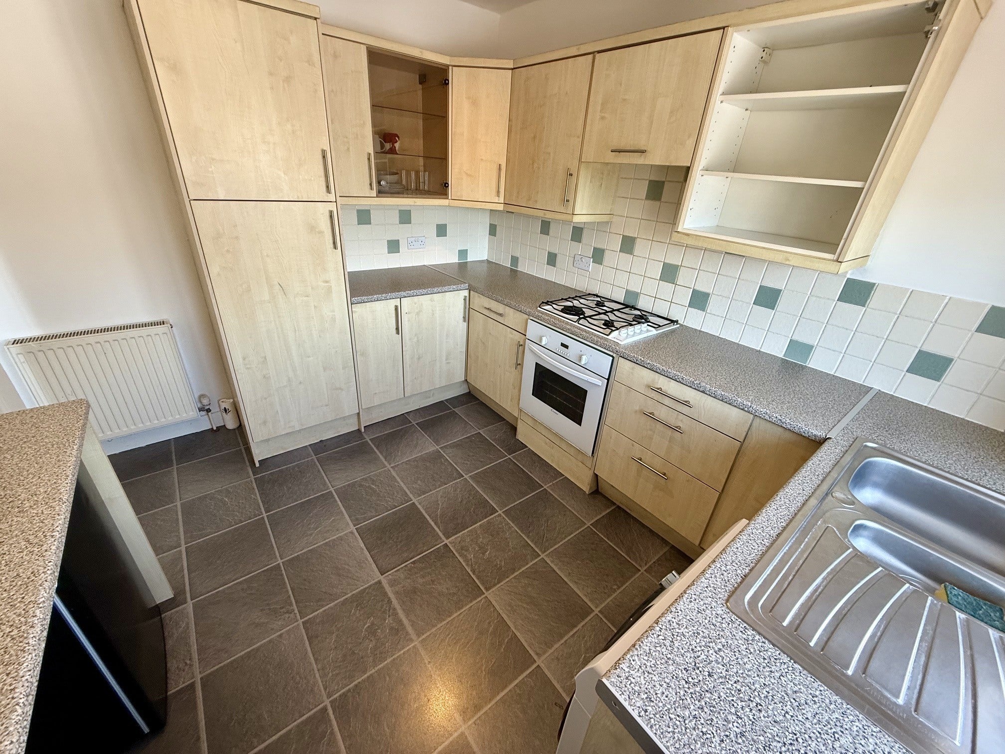 Flat Houghton Parade in Dunstable
