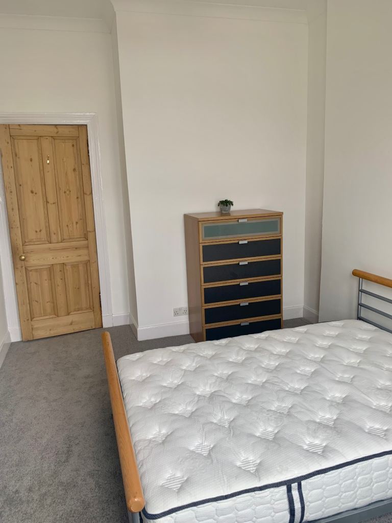 Flat Minard Road in Glasgow