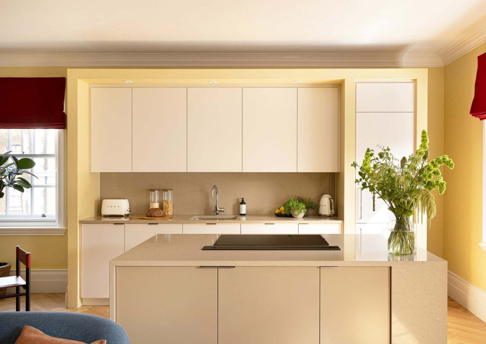 Flat Harley Street in London