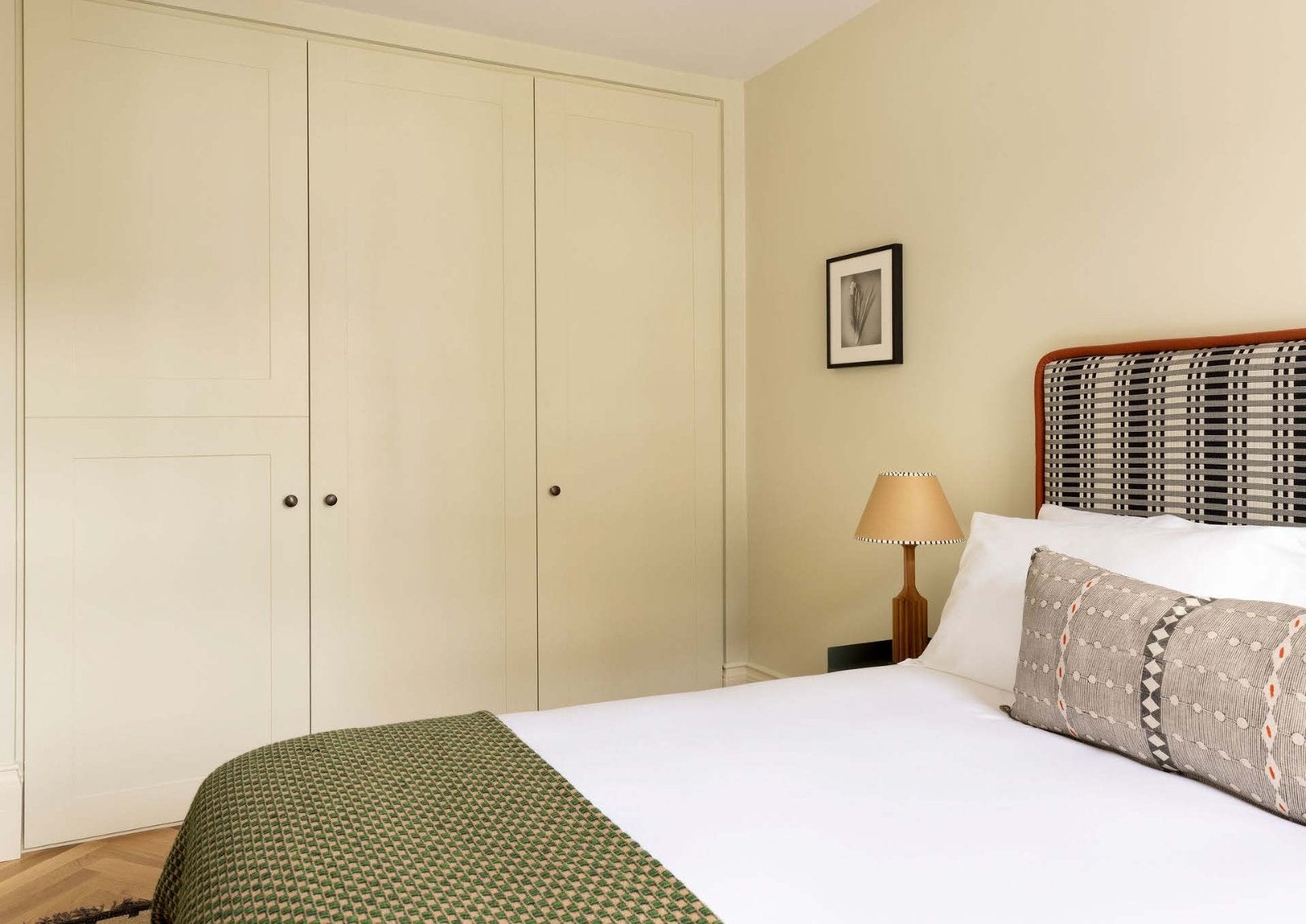 Flat Harley Street in London
