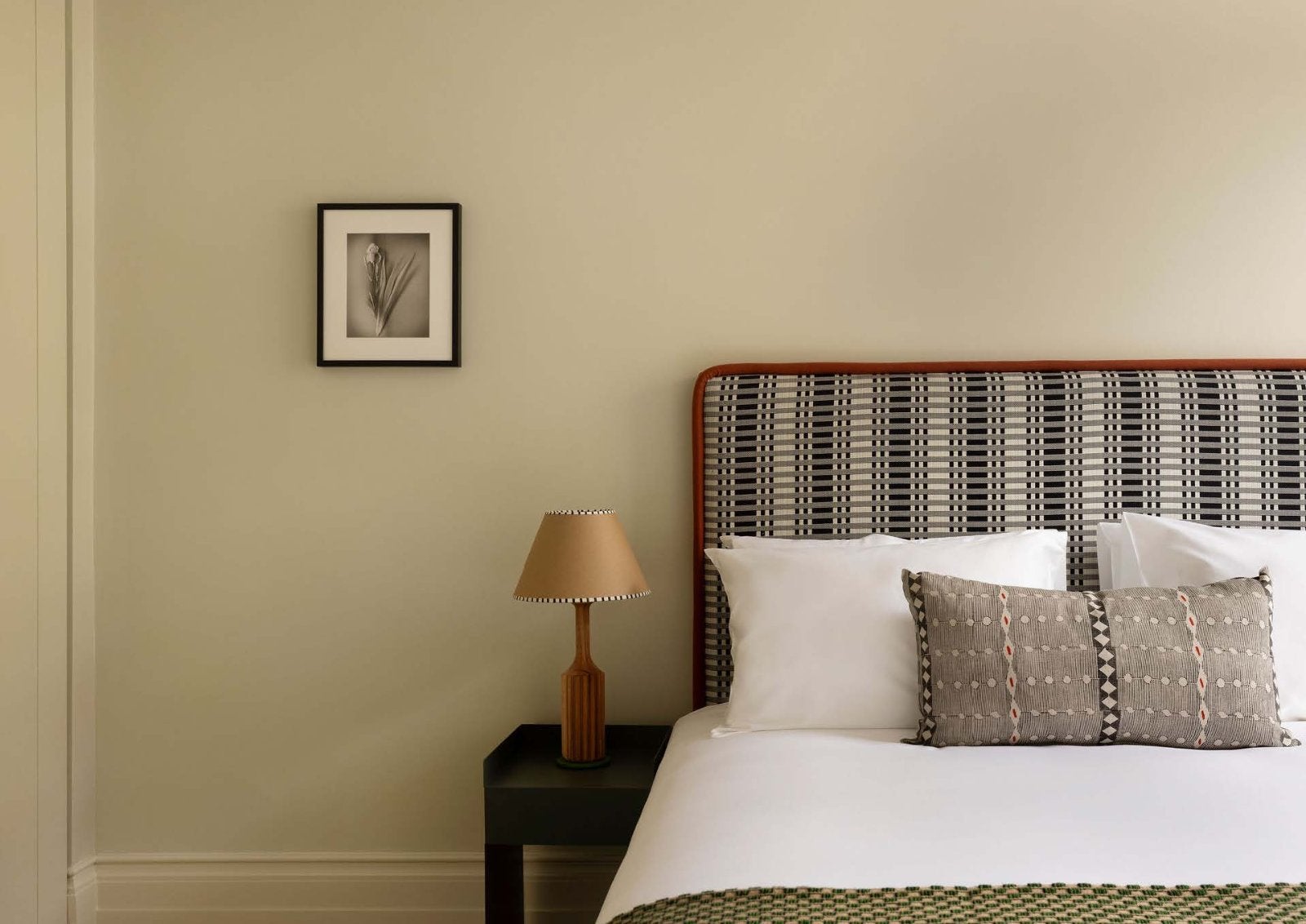Flat Harley Street in London