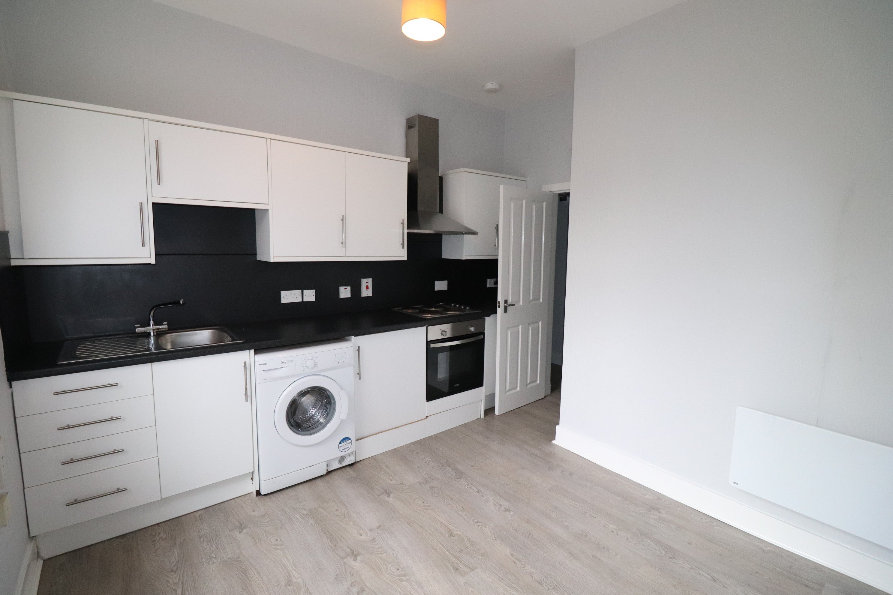 Flat Holburn Street in Aberdeen City