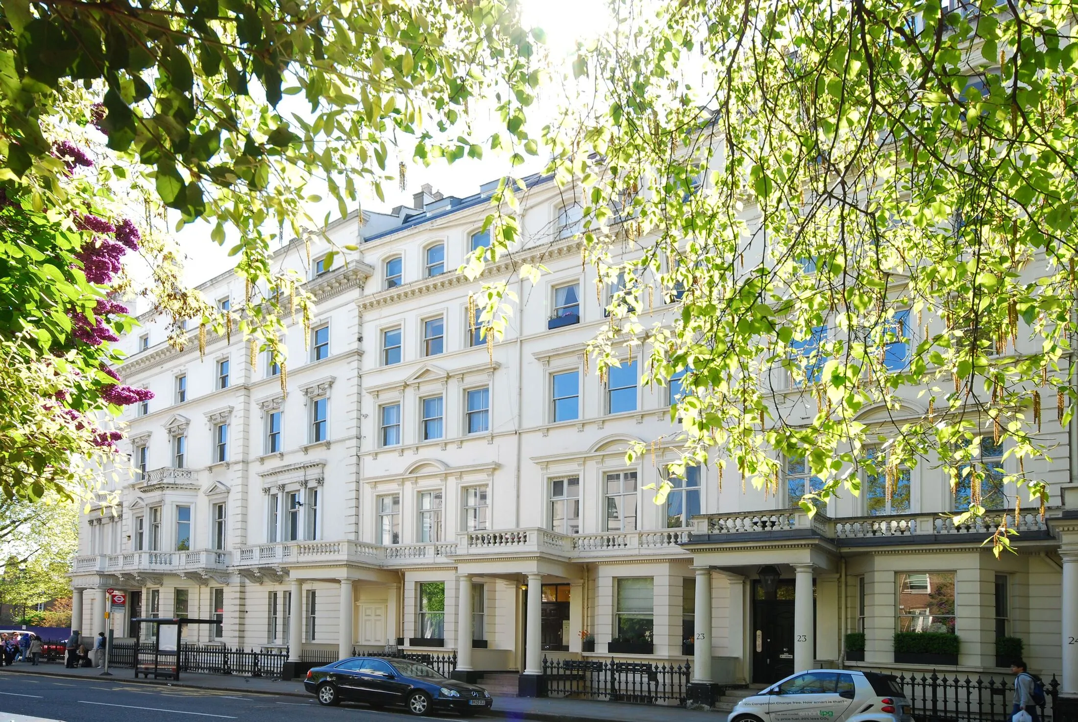 Flat Stanhope Gardens in Greater London