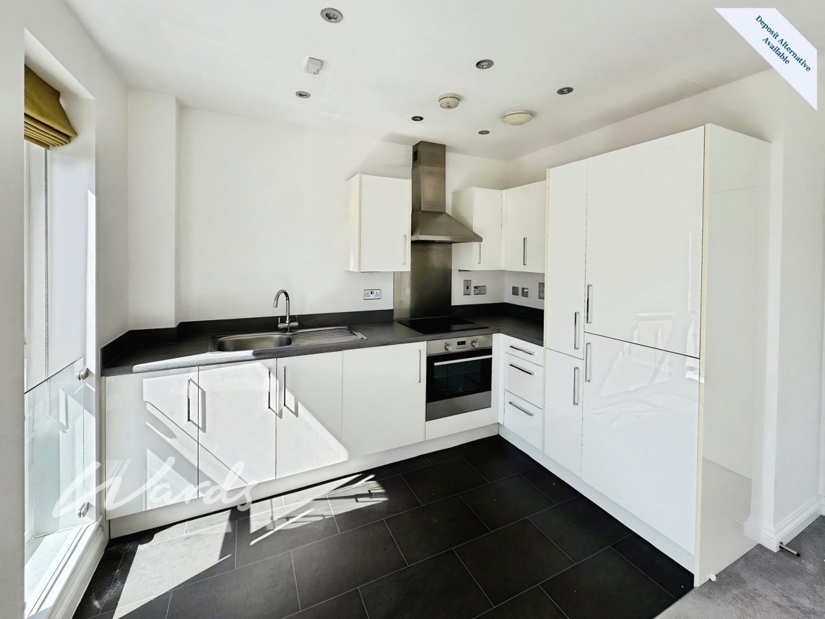 Flat Wills Crescent in Tonbridge and Malling