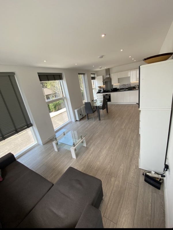 Room Battersea Park Road in Greater London