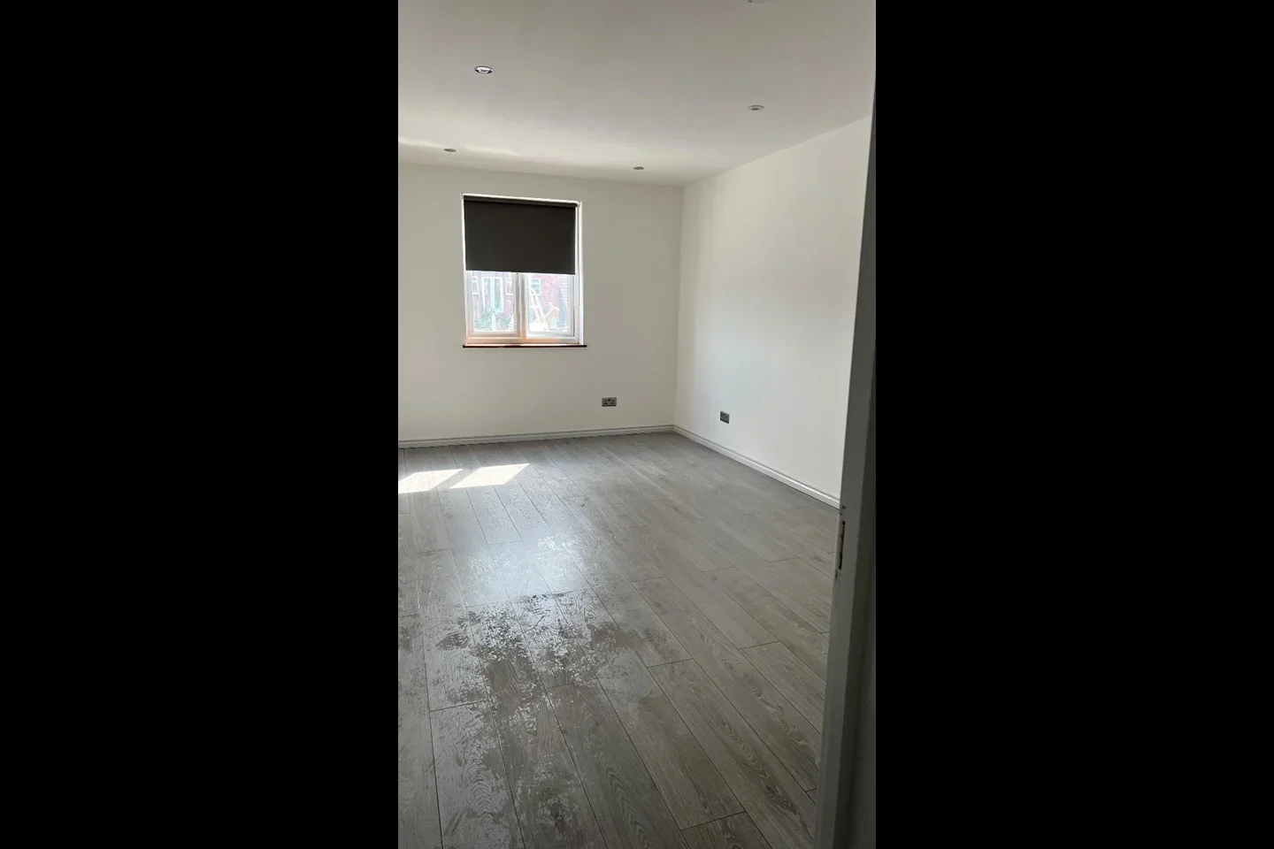 Flat Upper Green East in Greater London