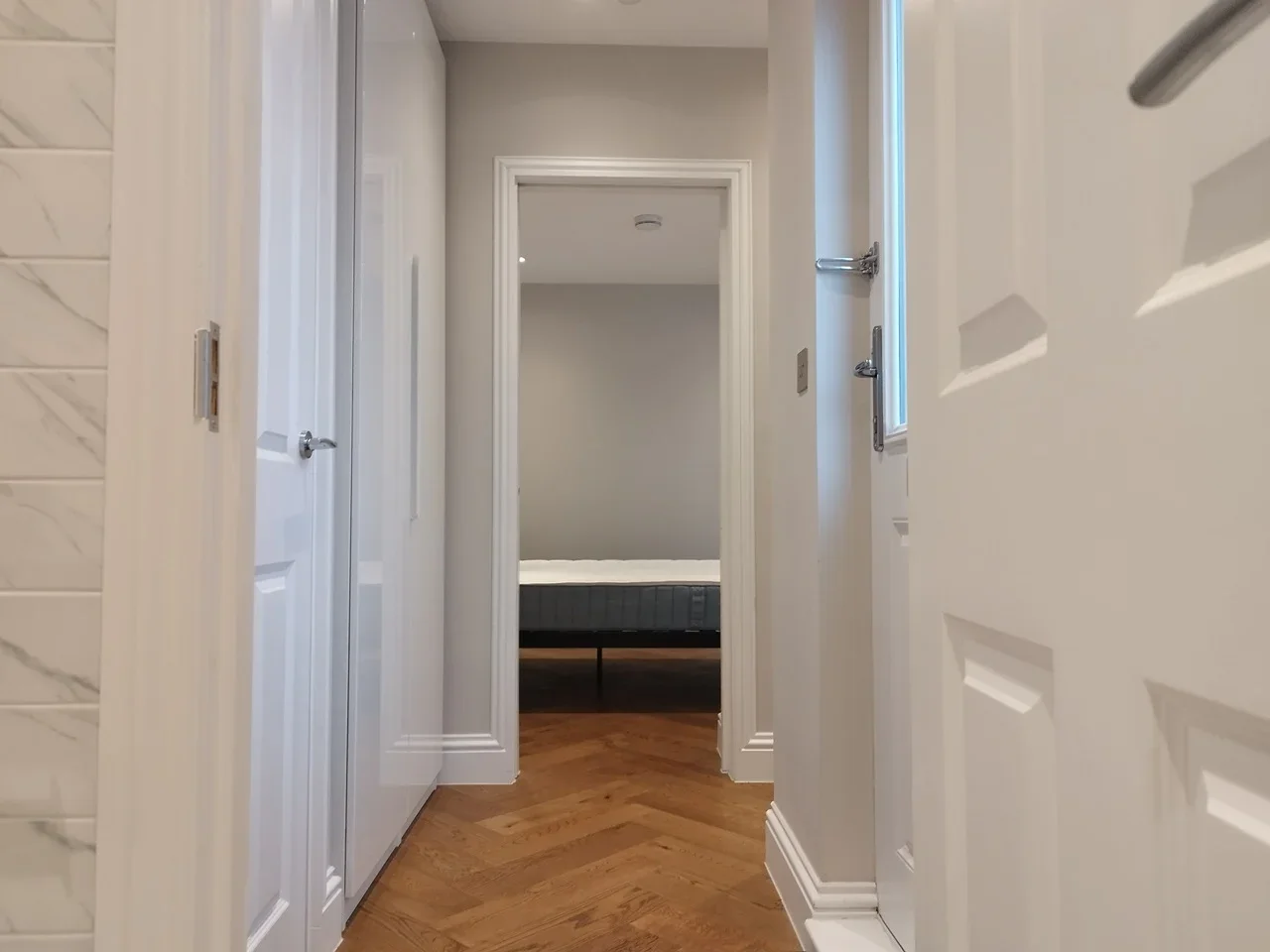 Flat Endymion Road in Greater London