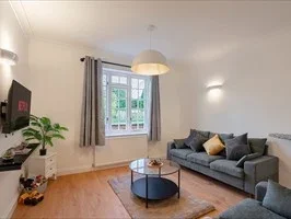 House Putney Park Lane in Greater London