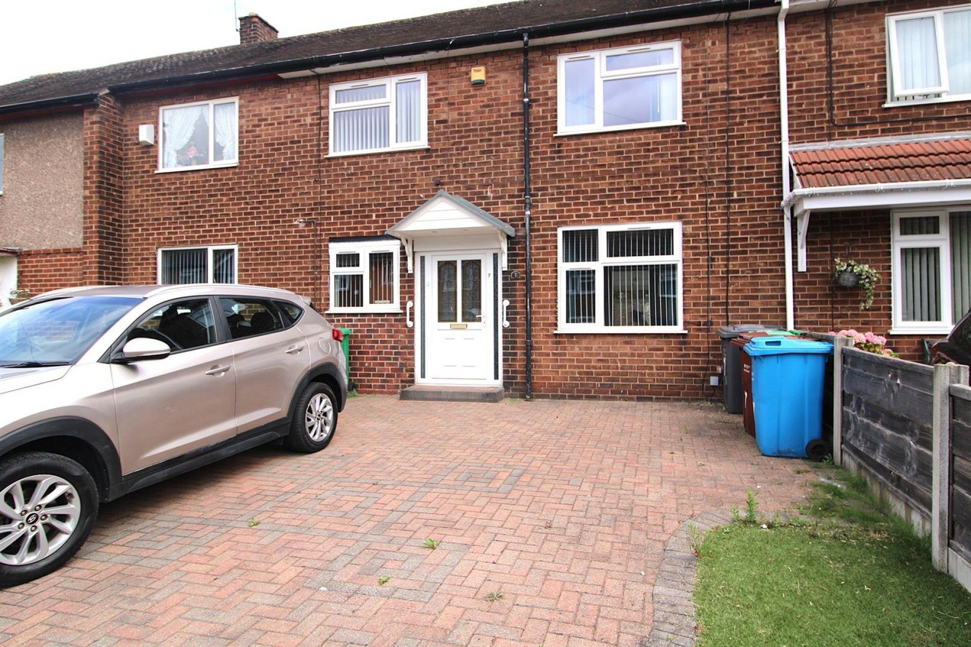 House Verona Drive in Manchester