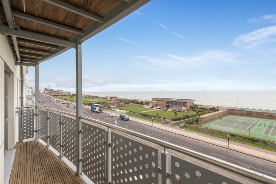 Flat Kingsway in Portslade by Sea