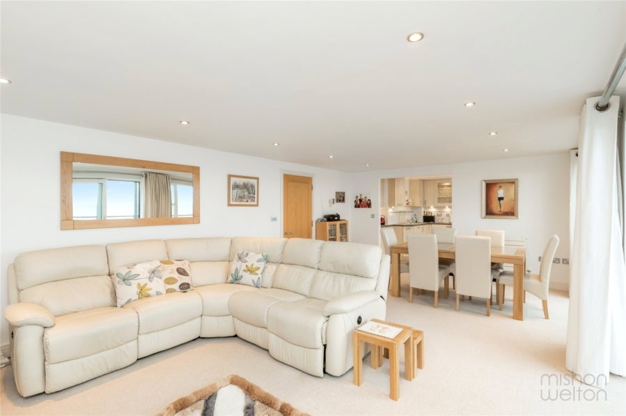 Flat Kingsway in Portslade by Sea