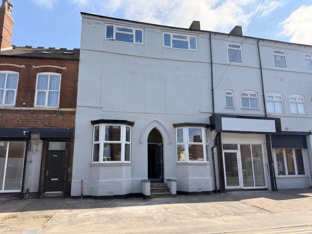 Flat Vicarage Place in Walsall