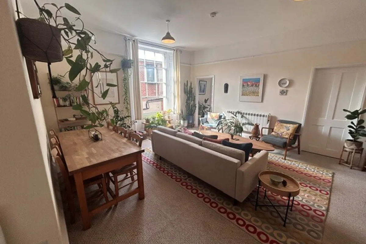 Flat Market Place in Chippenham