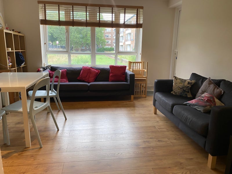 Room Beech Avenue in Greater London