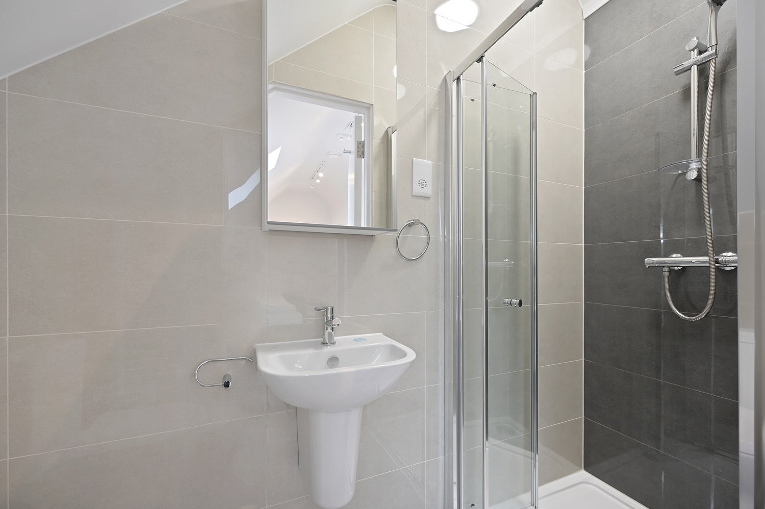 Room Hagden Lane in Watford
