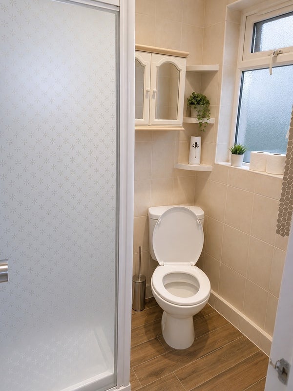 Room Barclay Road in Greater London