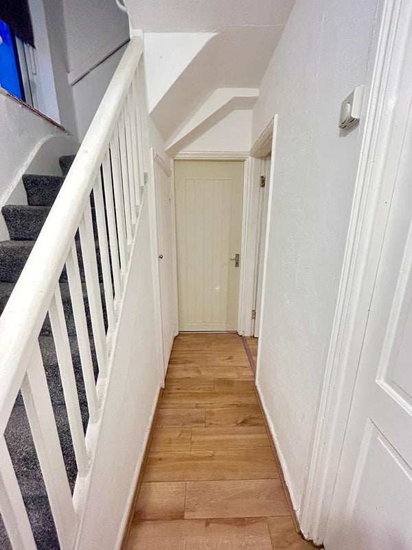 Room Barclay Road in Greater London