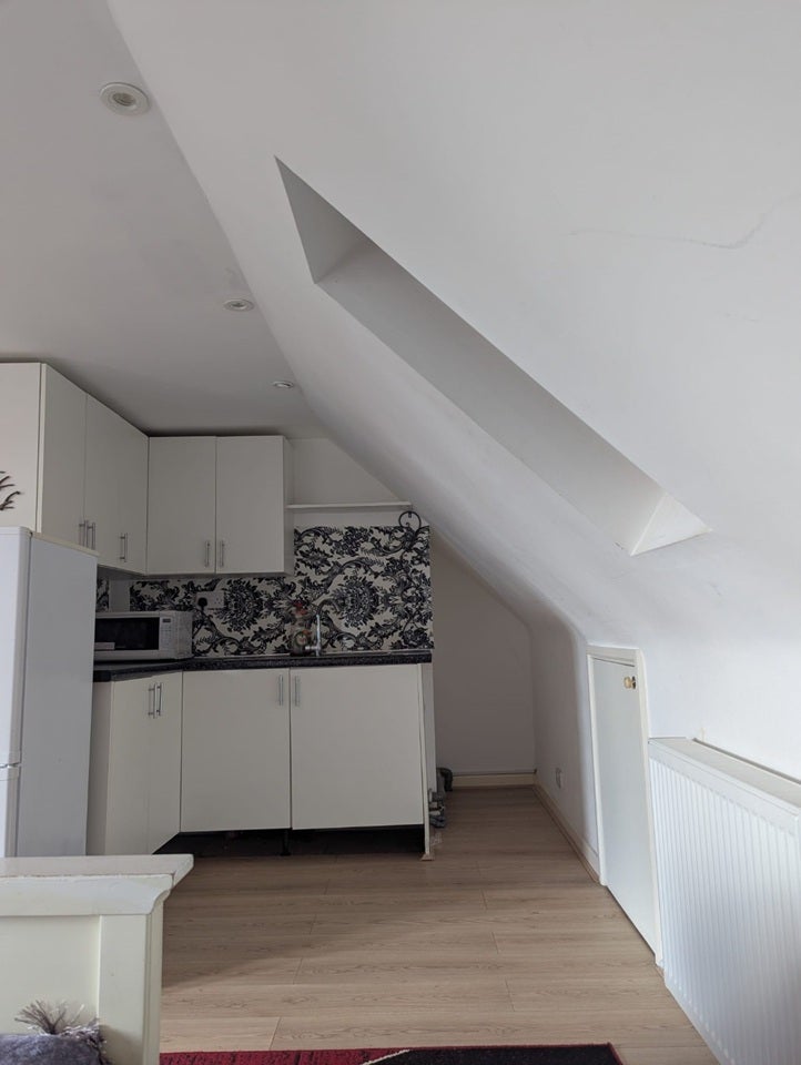 Room Fossway in Greater London