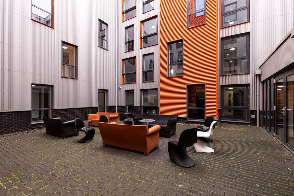 Room Clarence Street in Newcastle upon Tyne