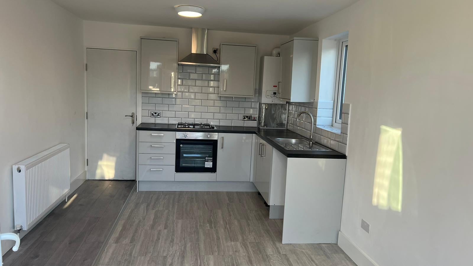 Flat Plashet Grove in Greater London