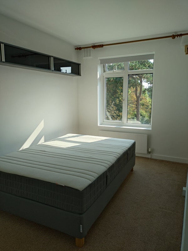 Flat Balder Rise in Greater London