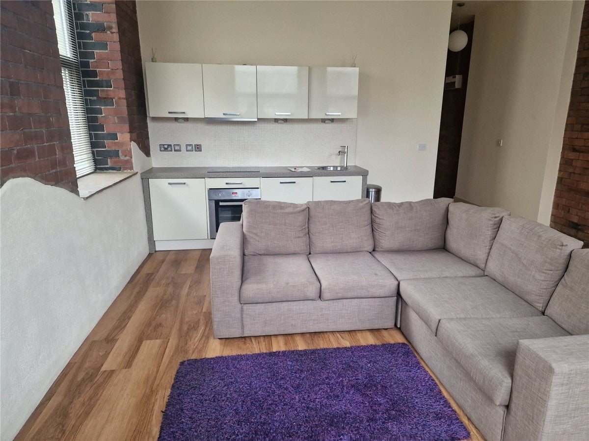 Flat Blakeridge Lane in Kirklees