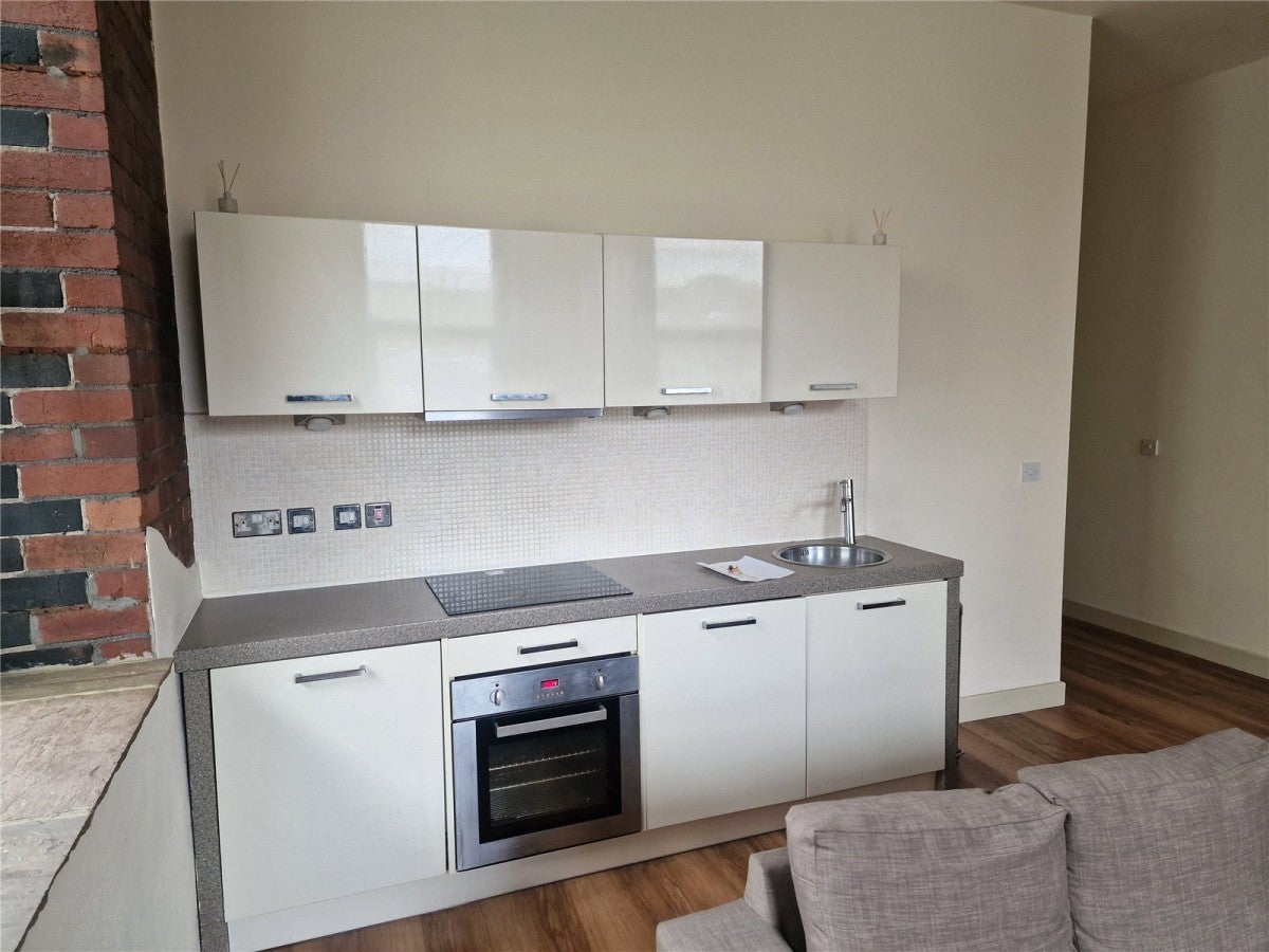 Flat Blakeridge Lane in Kirklees