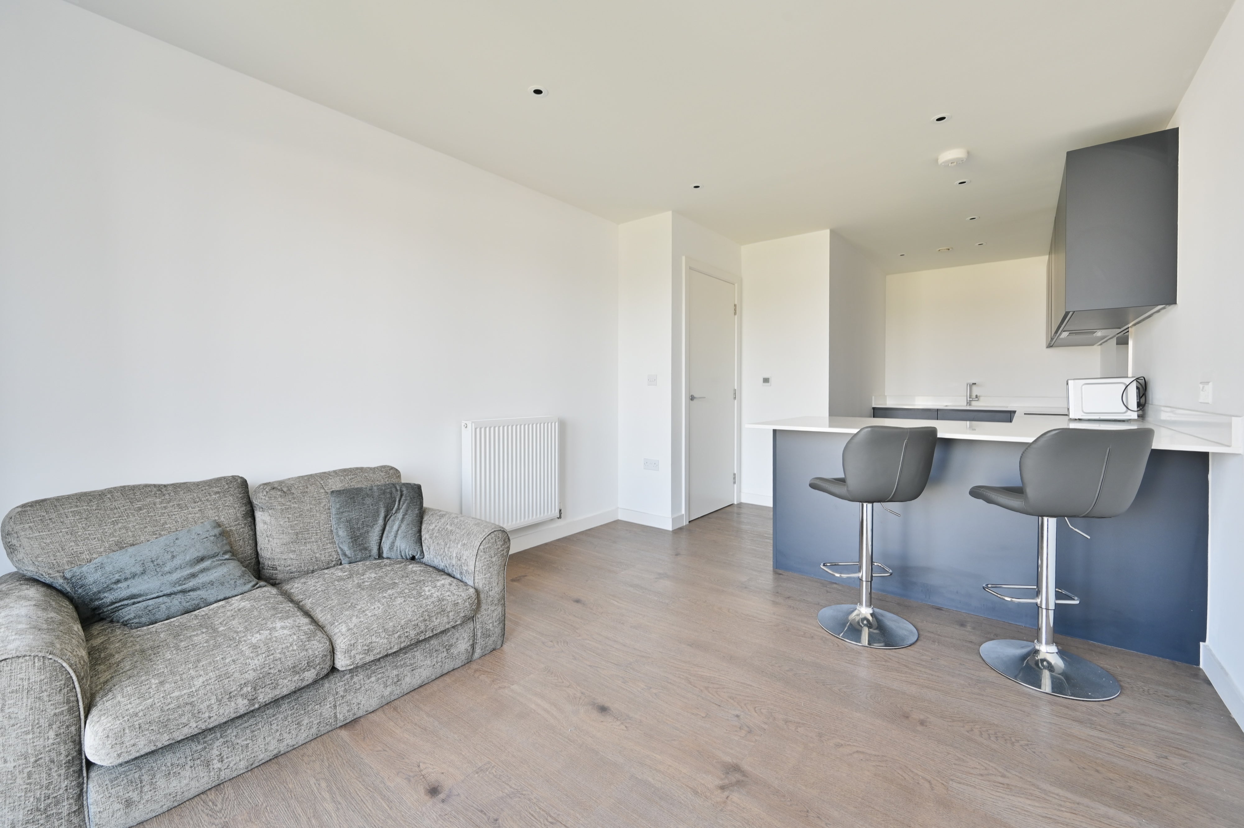 Flat Frogmore Avenue in London