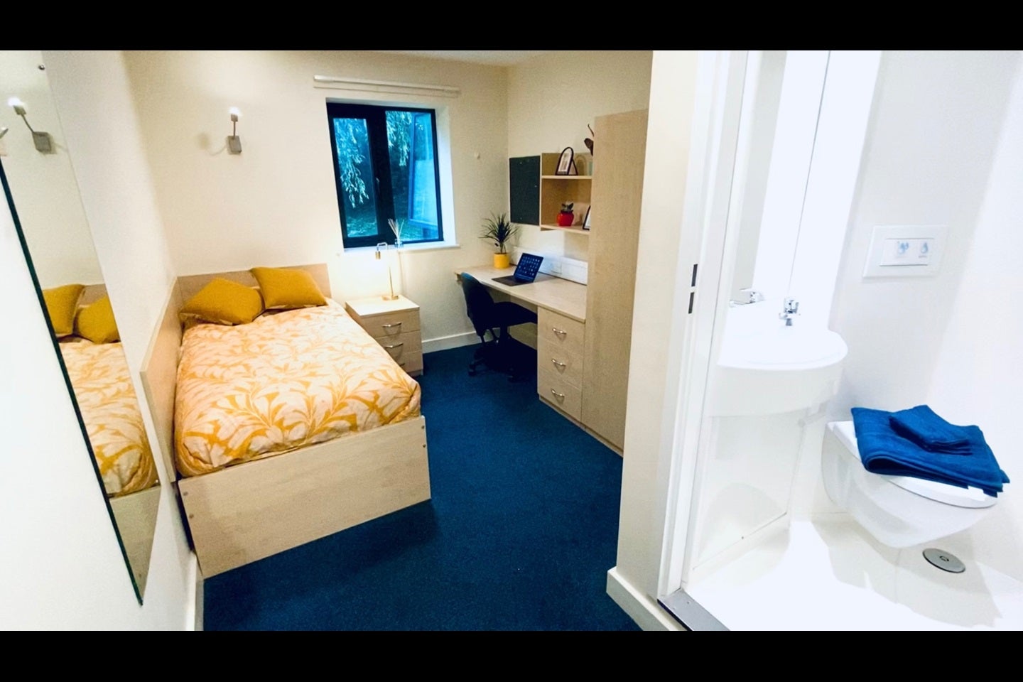 Room Warwick New Road in Royal Leamington Spa