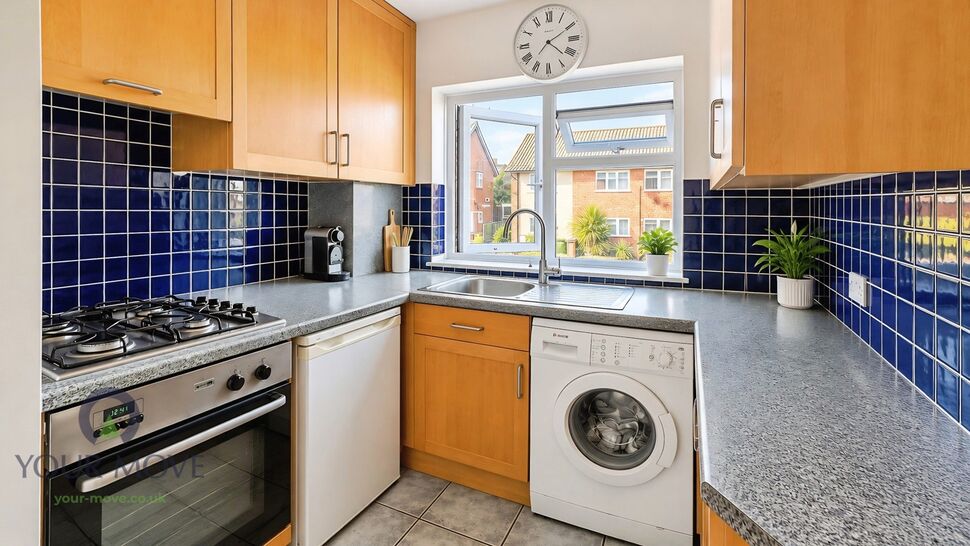 Flat Mayplace Road East in Greater London