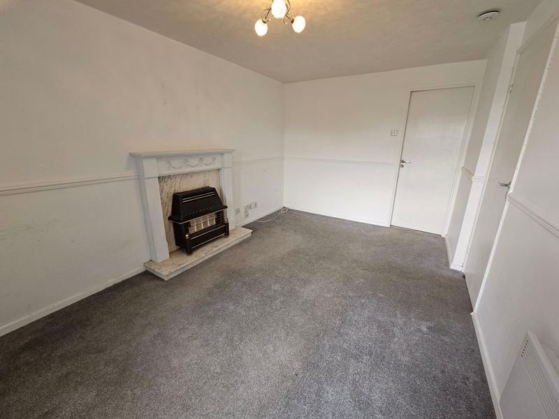 Flat Sudgrove Close in Worcester