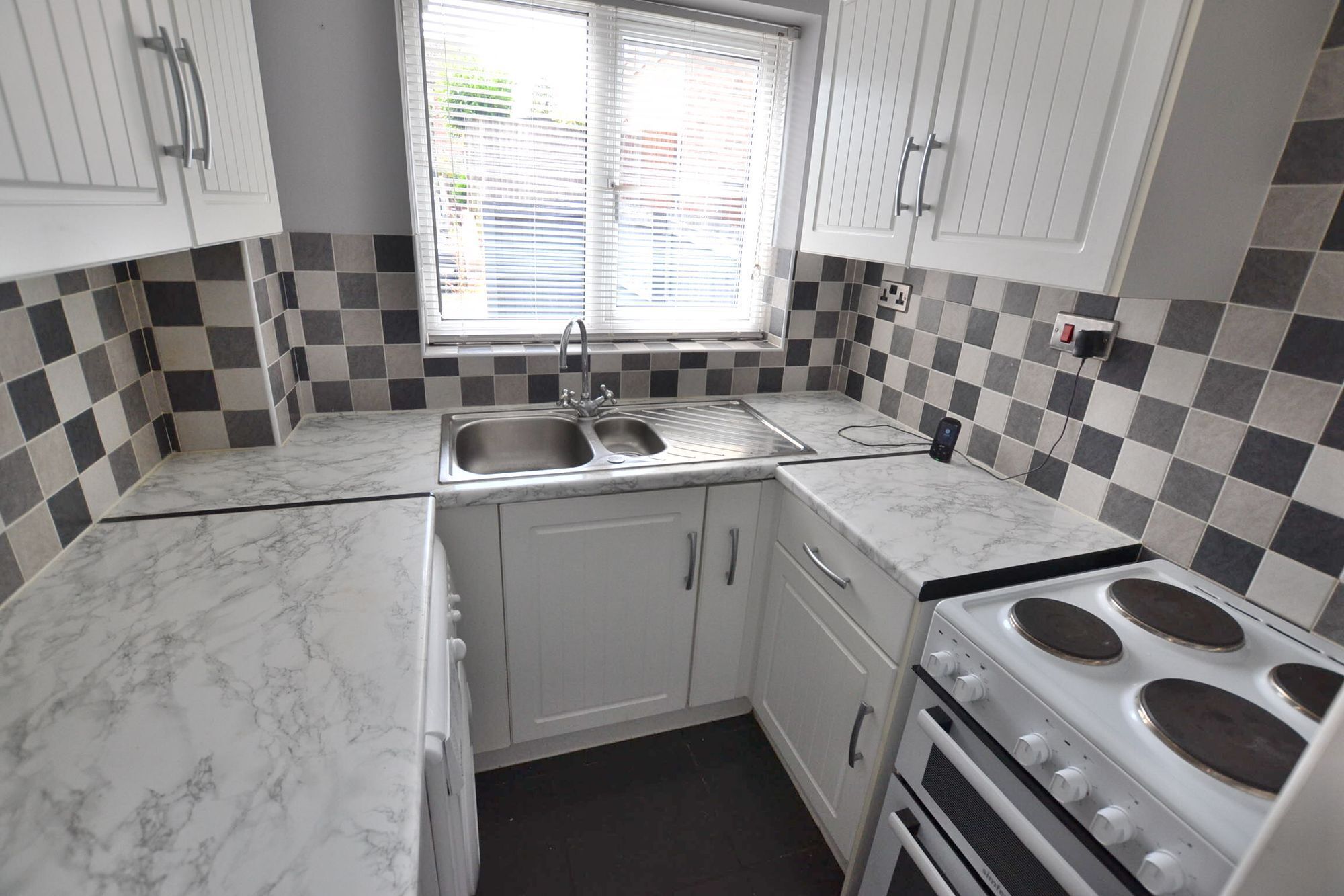 House Pennine Close in Charnwood