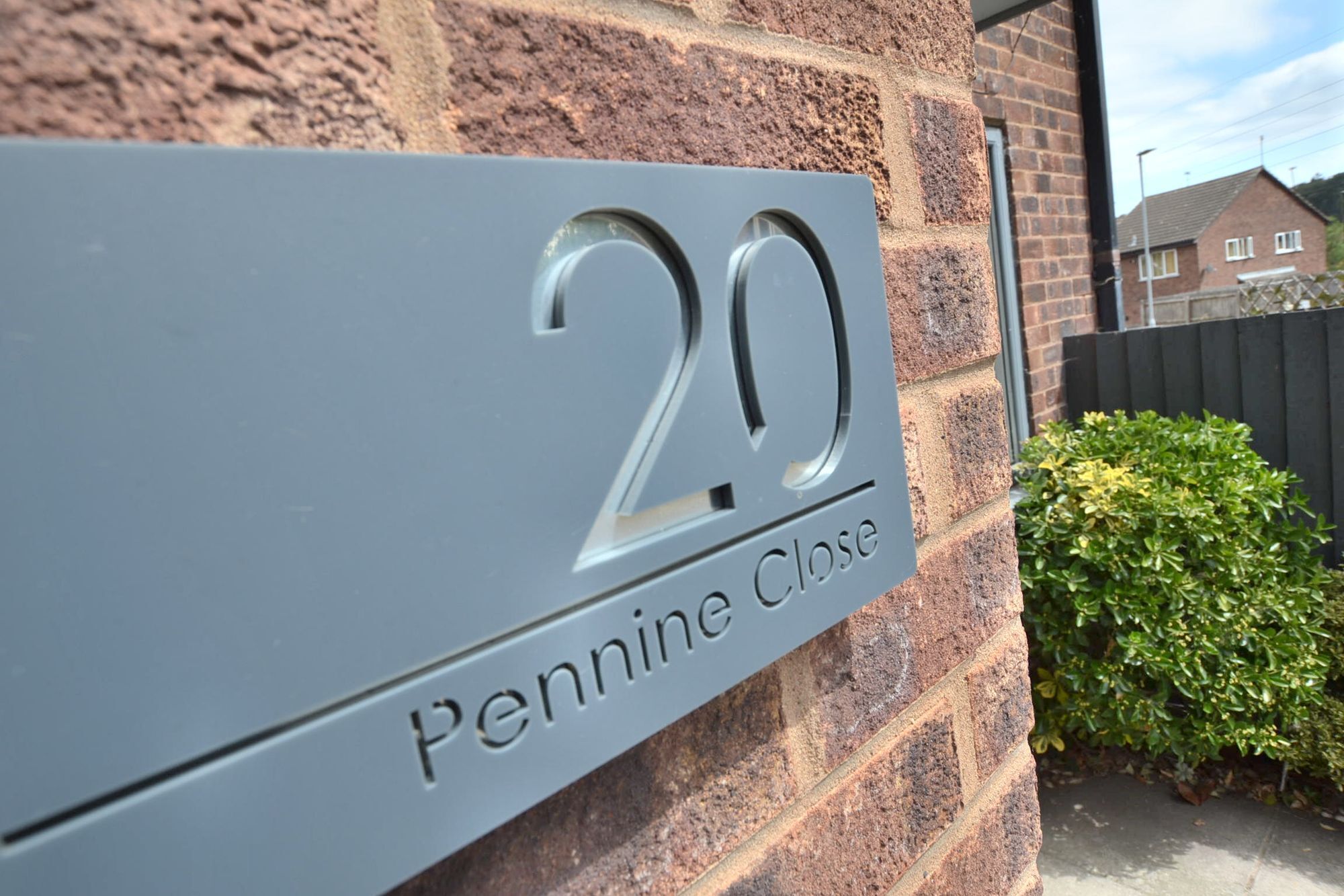 House Pennine Close in Charnwood
