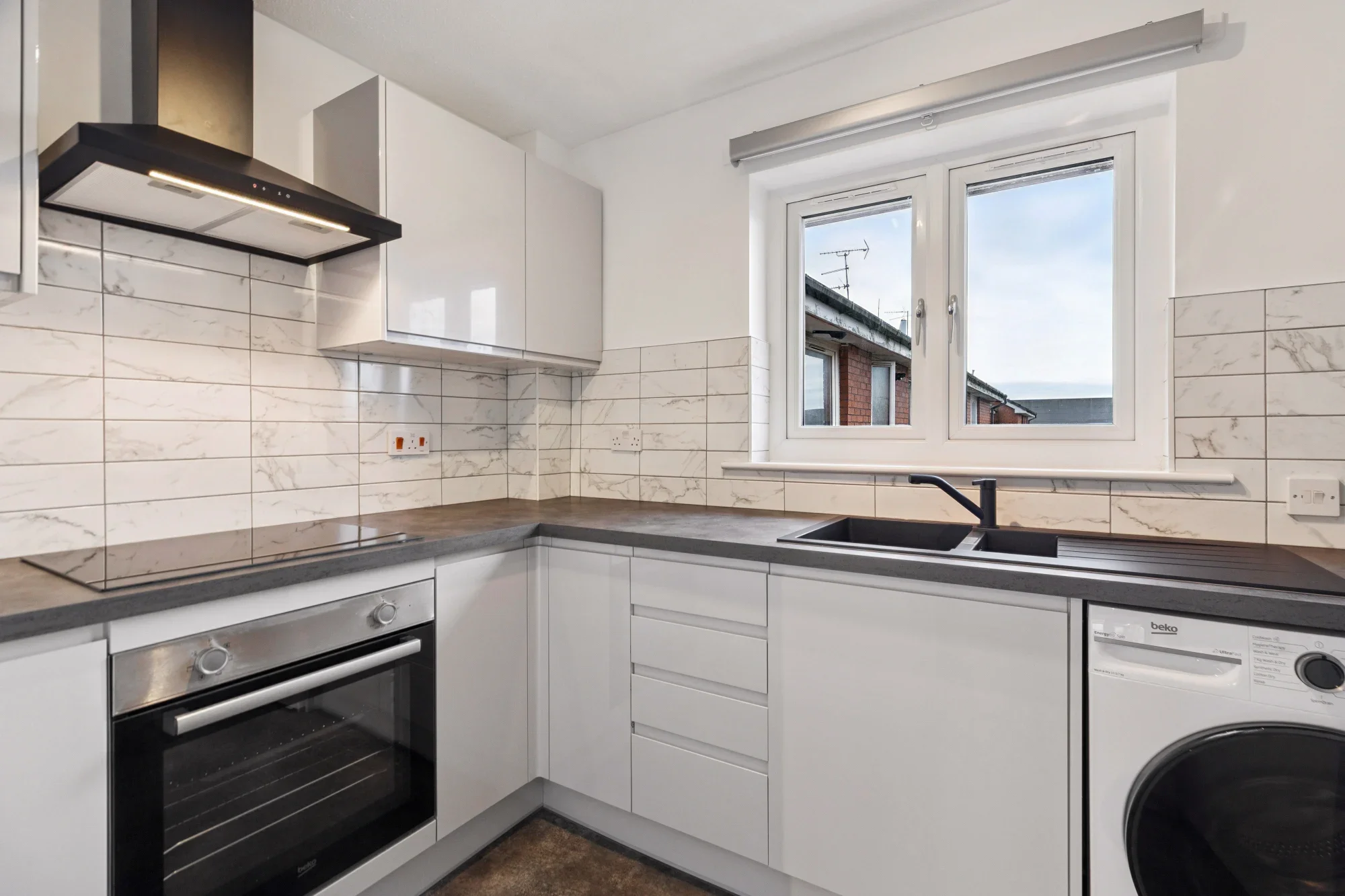 Flat Dumbarton Road in Glasgow