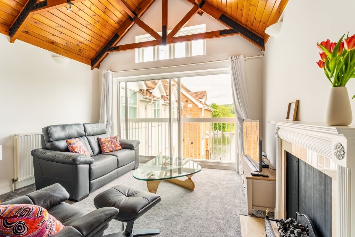 Flat Boathouse Reach in South Oxfordshire