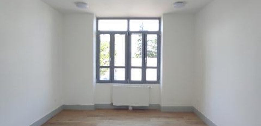 Flat Avenue des Anciens Combattants in Bourg-en-Bresse