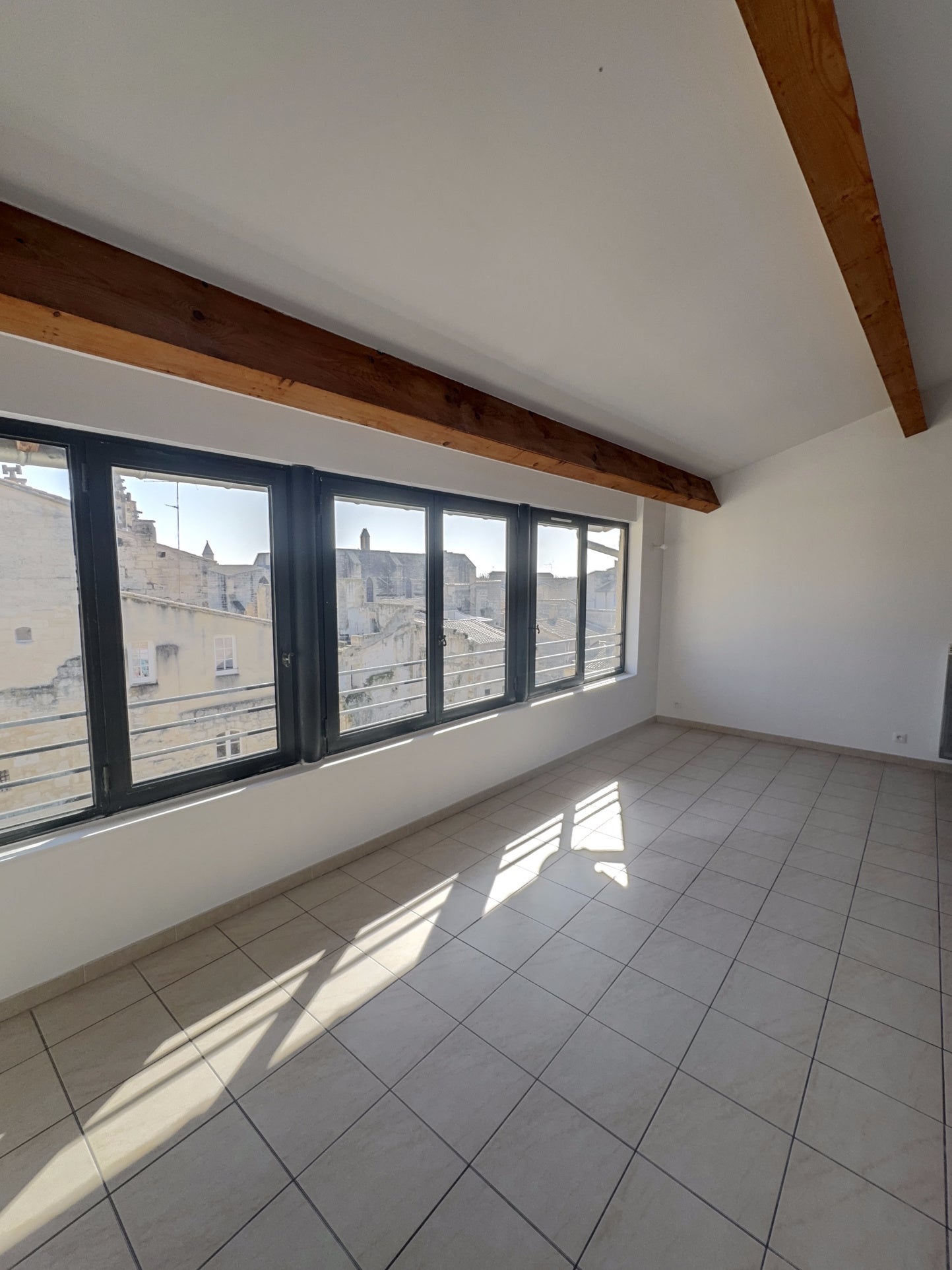 Appartement Rue de la Pitié à Nîmes