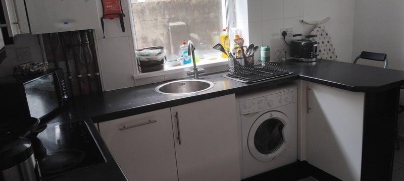 Room Lisvane Street in Cardiff