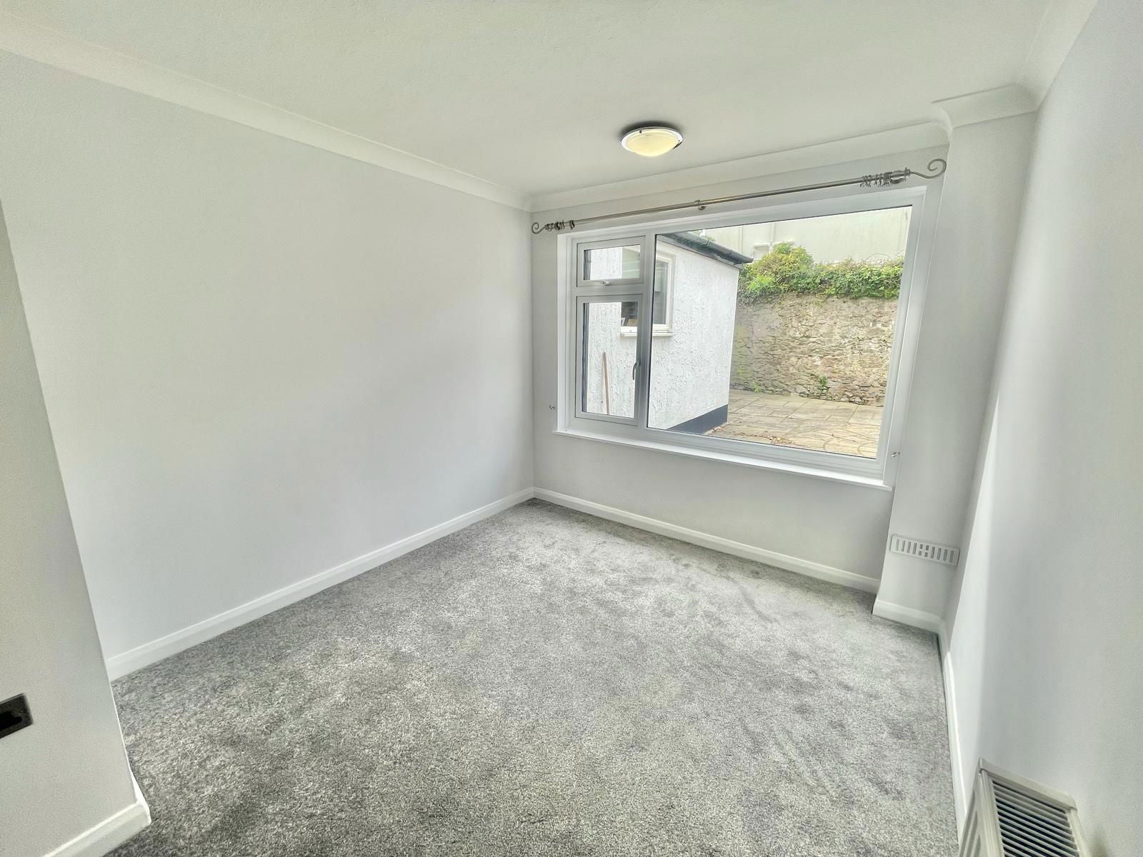 Flat York Road in Torquay