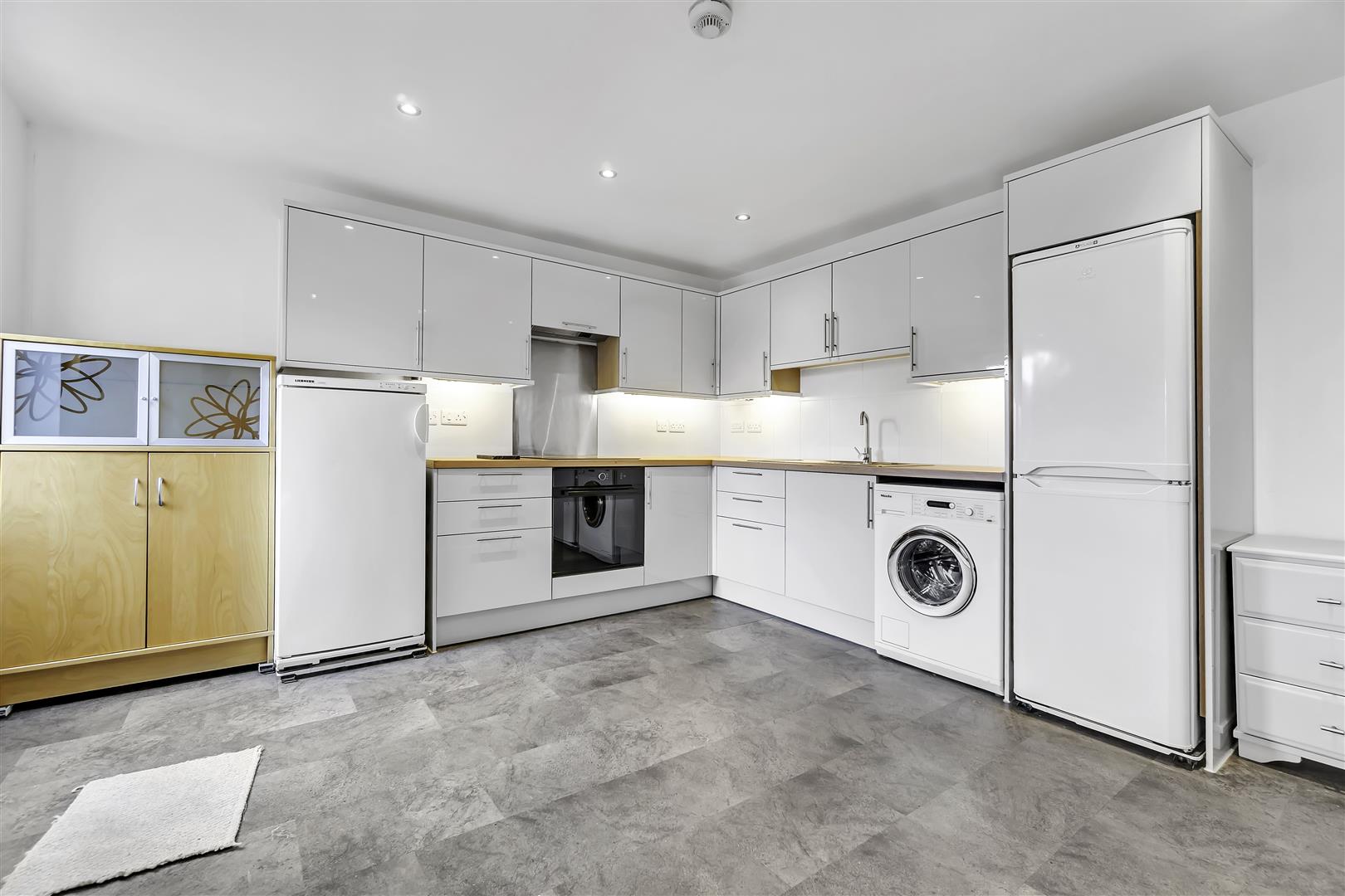 Flat Southmead Road in Bristol